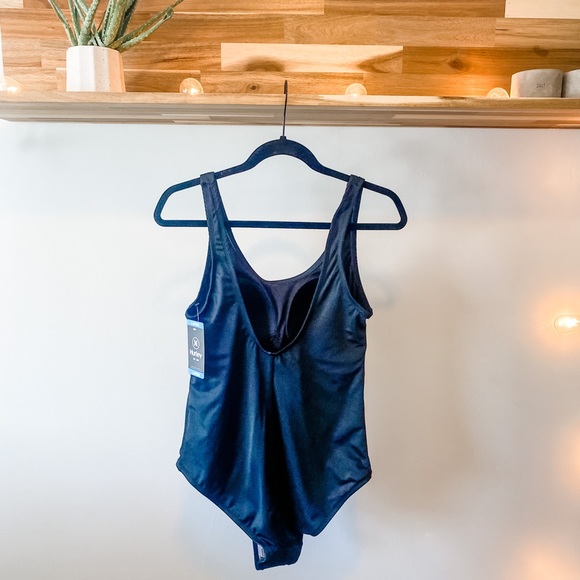 Hurley Swimsuit - Picture 3 of 4